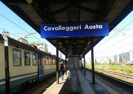 Car Rental Naples Cavalleggeri Train Station